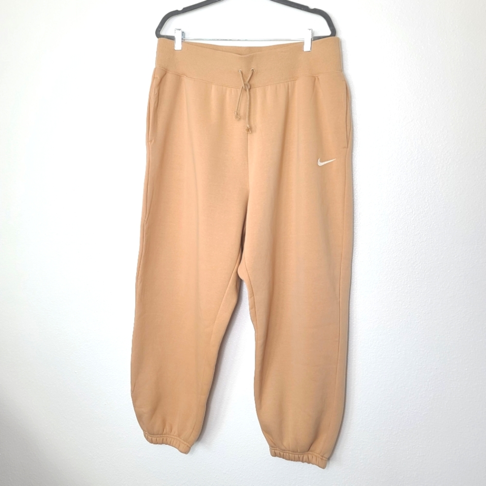 NIKE Sportswear Phoenix Fleece Plus Size Tracksuit Joggers Tan - Picture 3 of 9